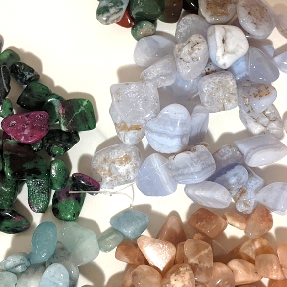 10 Strands of Multi-Gemstones Amethyst, Ruby Zoisite, Aqua, Agate, Carnelian - Picture 5 of 13